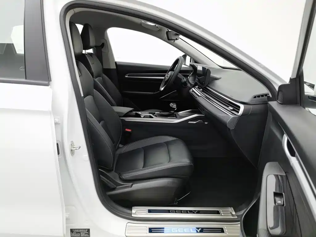 Geely Emgrand — миниатюра 23