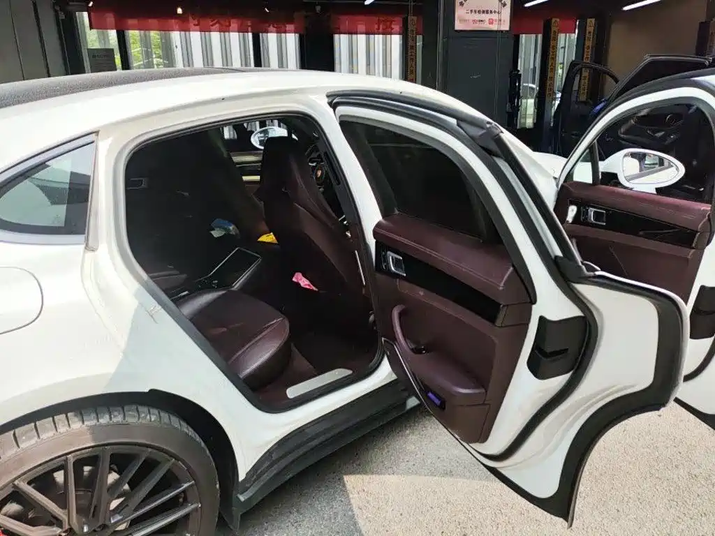 Porsche Panamera — миниатюра 5
