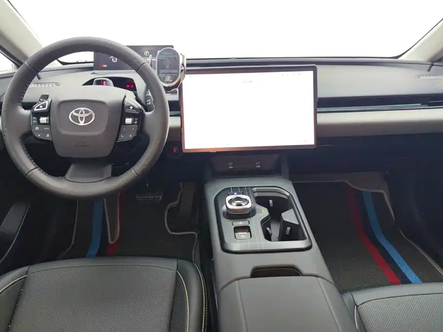 Toyota bZ5 — миниатюра 12