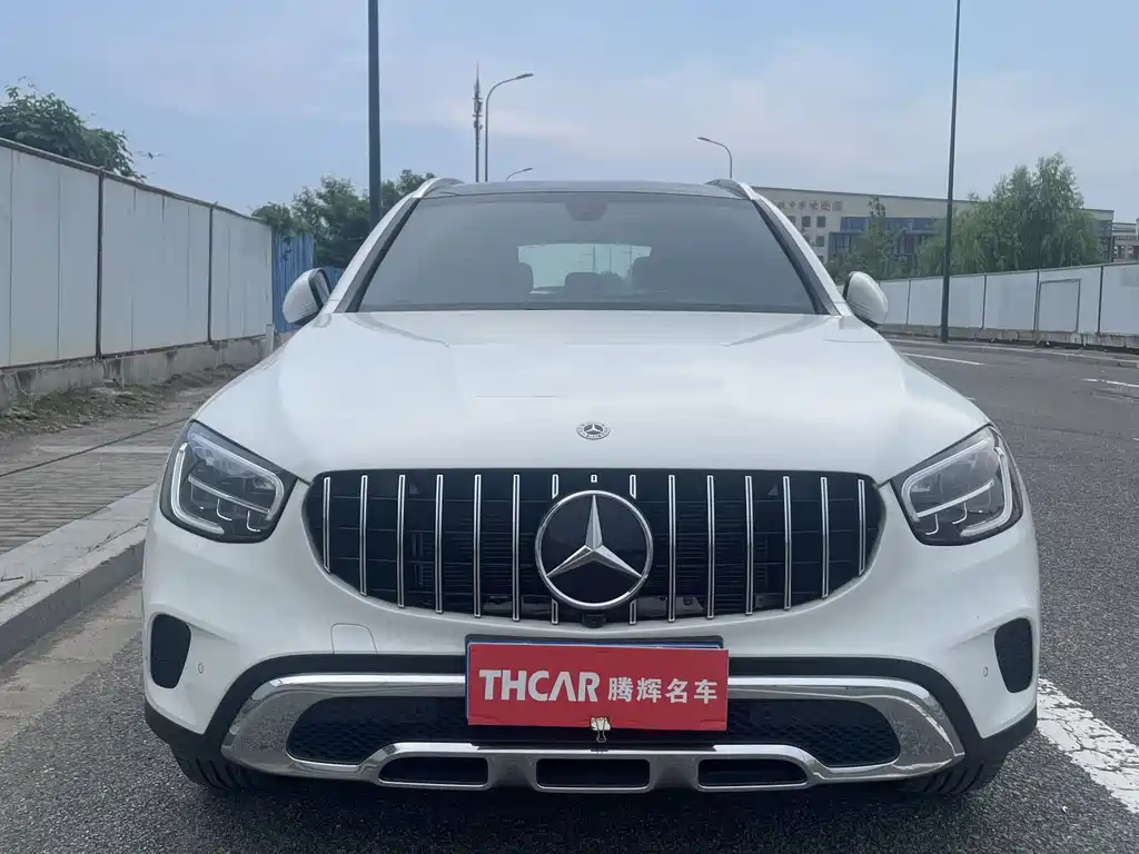 MERCEDES-BENZ GLC