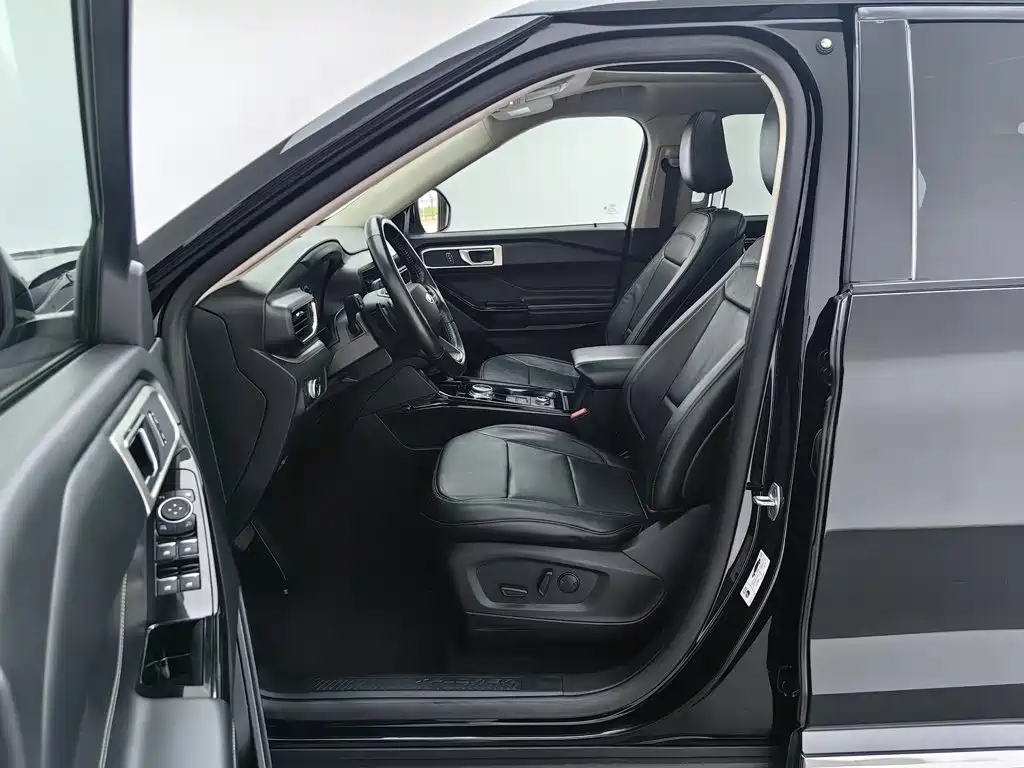 Ford Explorer — миниатюра 10