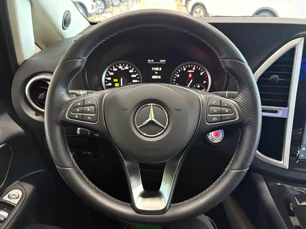 Mercedes-Benz Vito — миниатюра 9