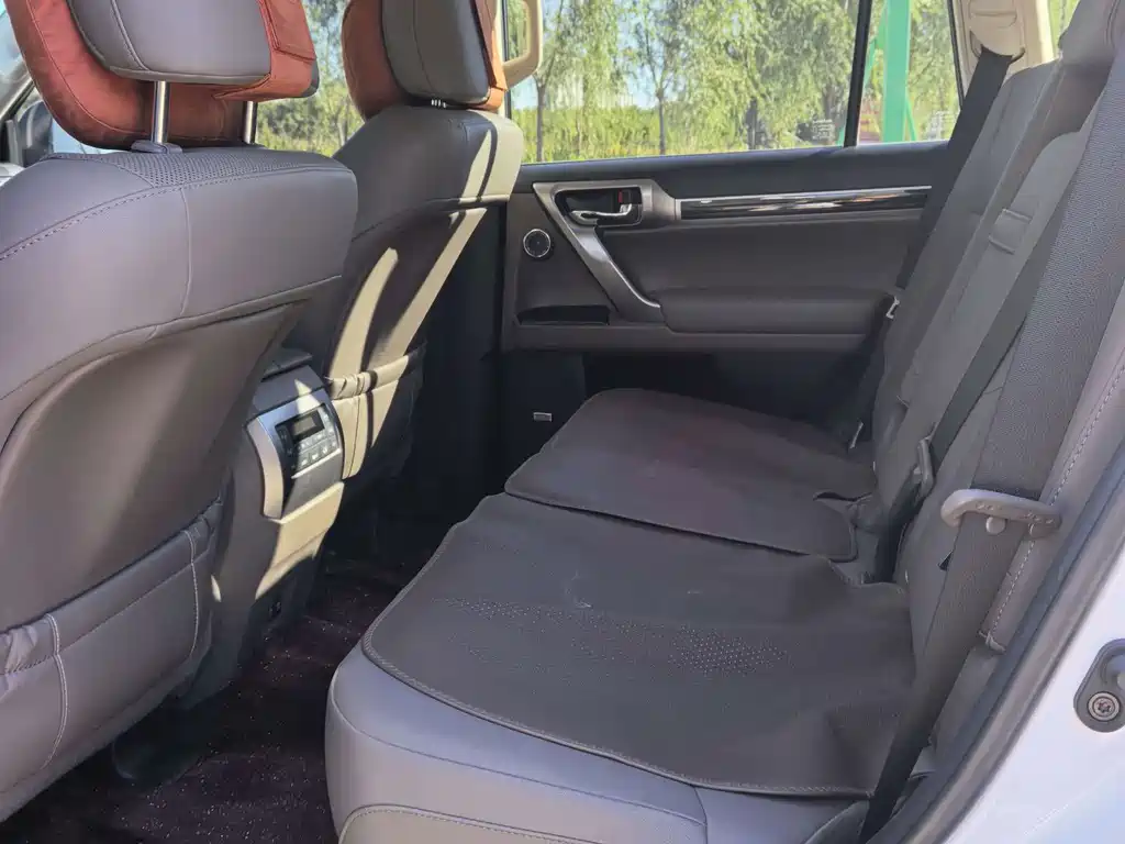Lexus GX — миниатюра 12