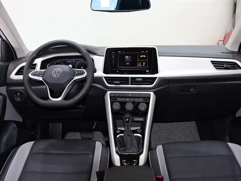 VOLKSWAGEN T ROC EXPLORING SONGS