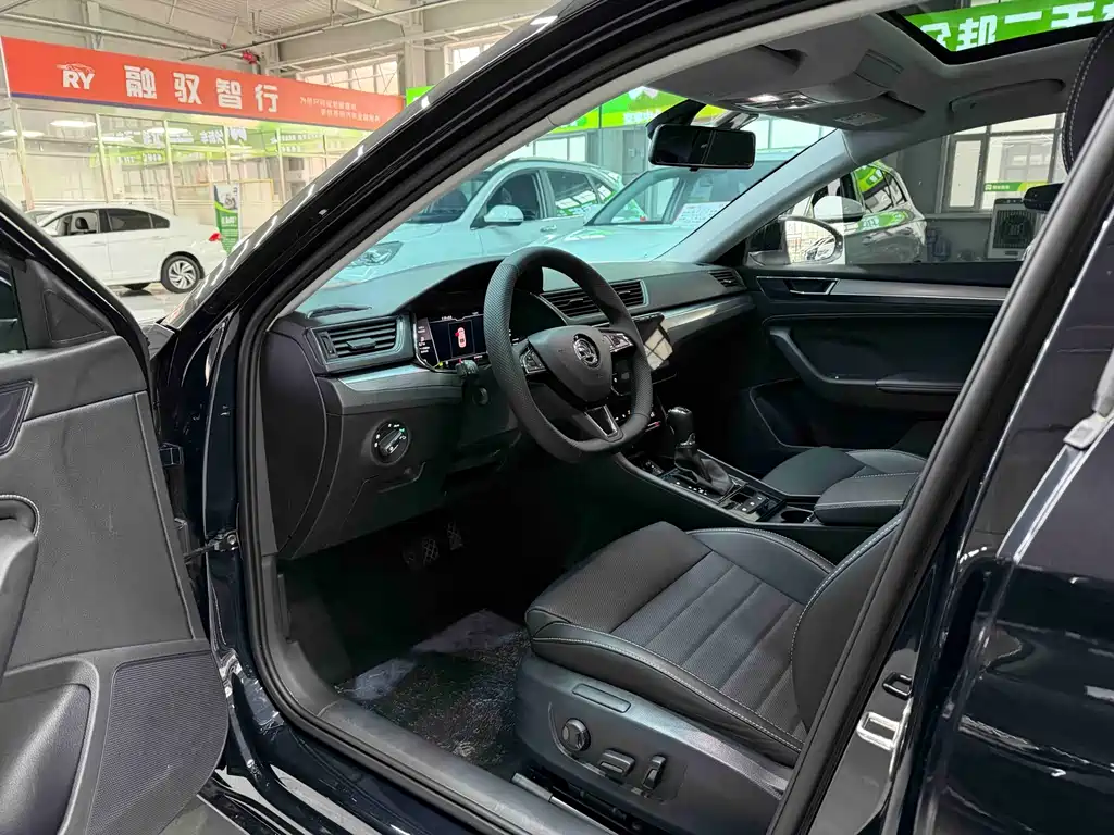 Skoda Superb 2022 TSI280 DSG Premium