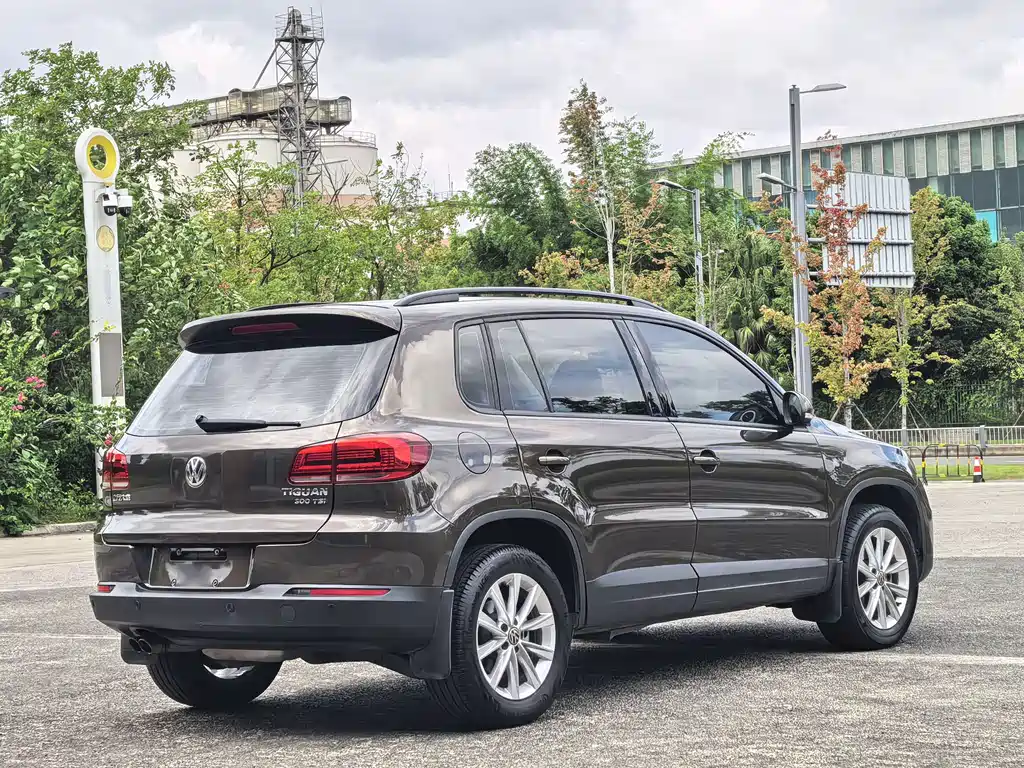 Volkswagen Tiguan — миниатюра 7
