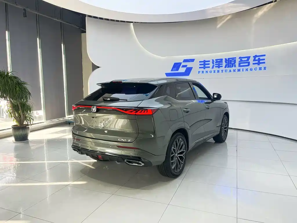 CHANGAN UNI Z NEW ENERGY