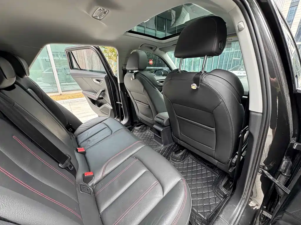 Audi Q2L — миниатюра 3