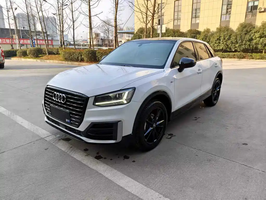 Audi Q2L 2021