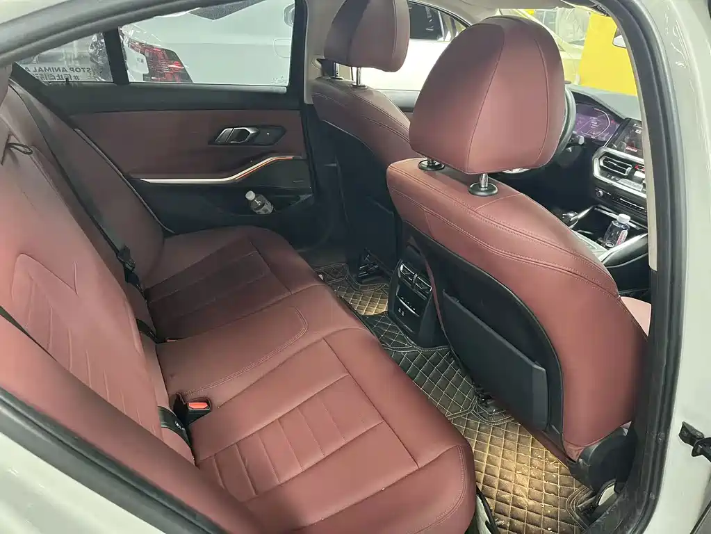 BMW 3 Series — миниатюра 8