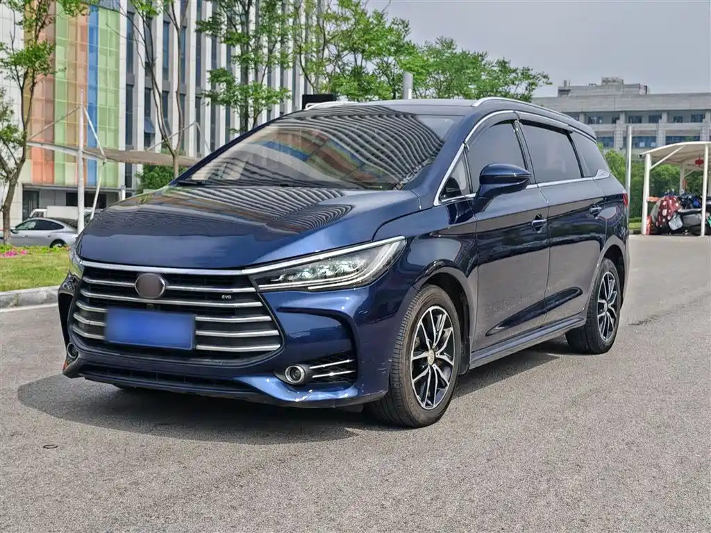 Byd MAX 2018