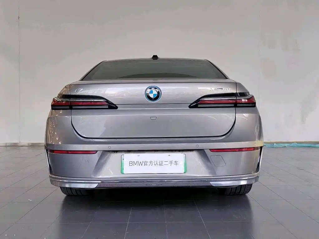 BMW i7 — миниатюра 6