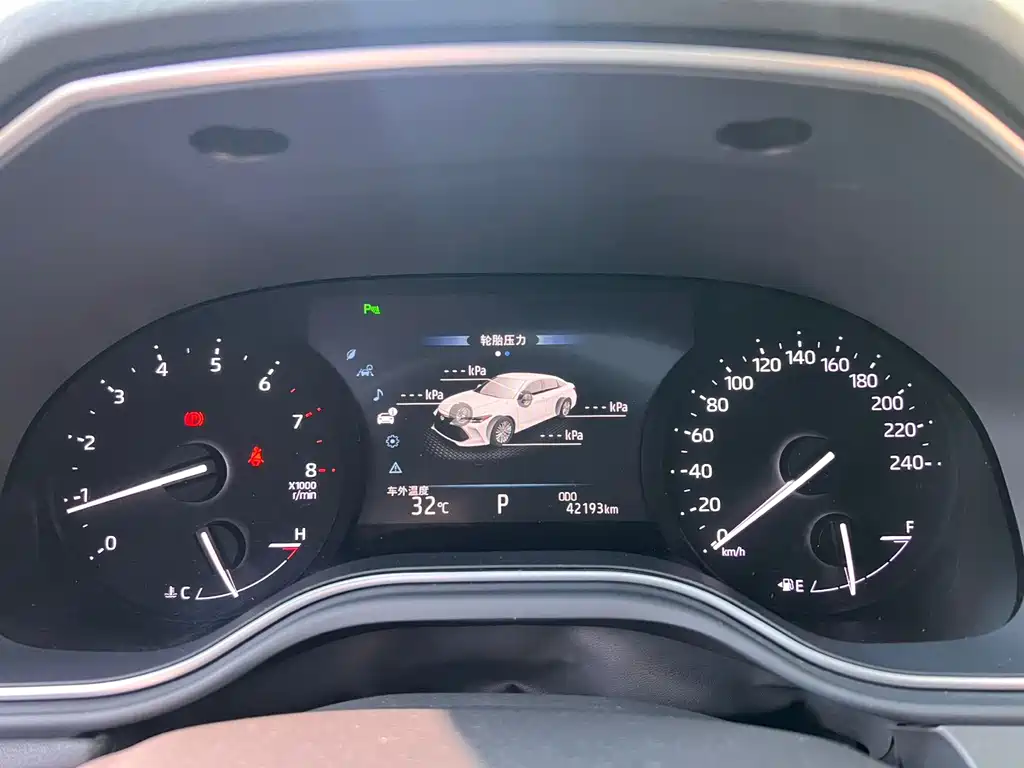 Toyota Avalon — миниатюра 10