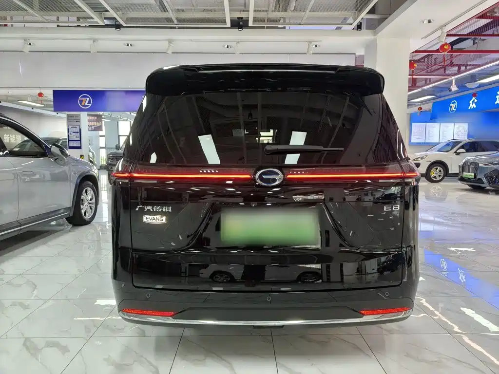 GAC Motor 传祺E8 PHEV — миниатюра 6