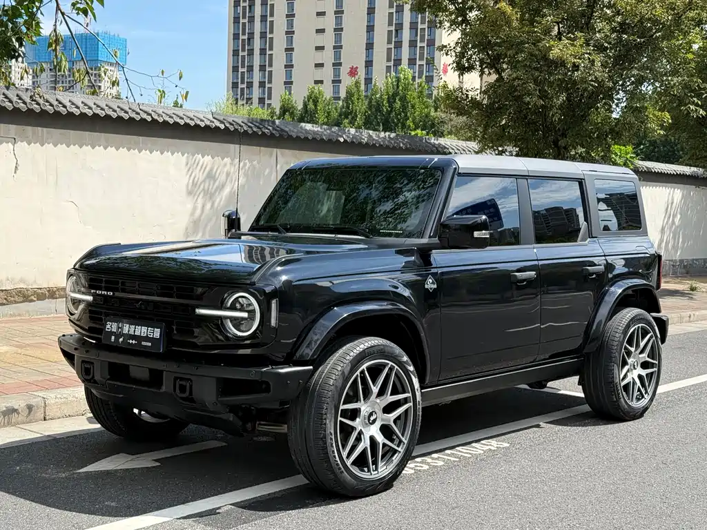 Ford Bronco 2024 — фото 1