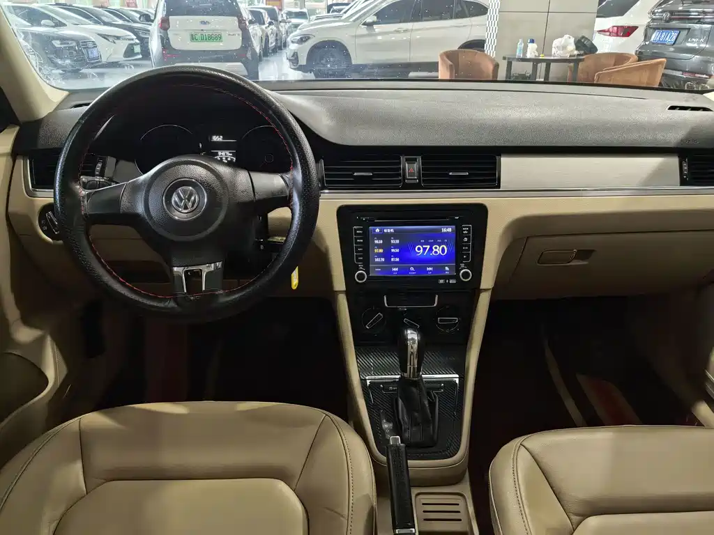 Volkswagen Bora — миниатюра 3