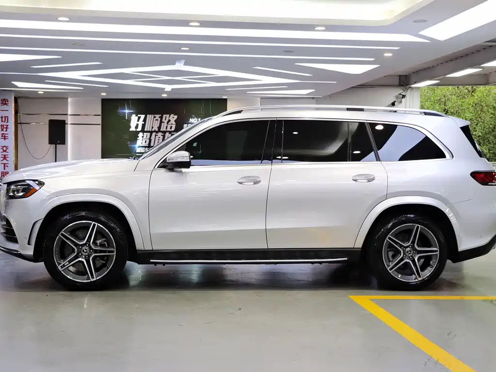 MERCEDES-BENZ GLS
