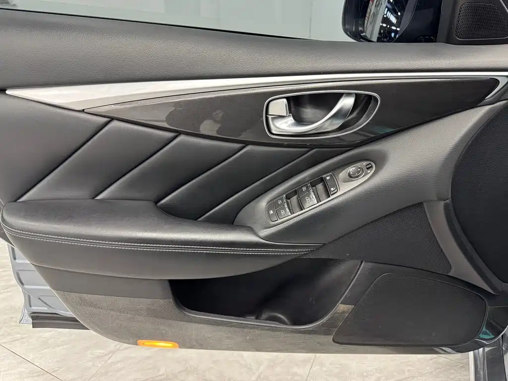 Infiniti Q50L — миниатюра 11