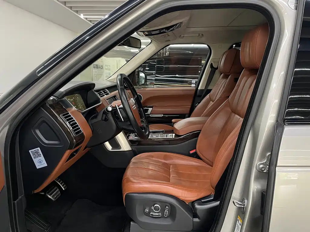 Land Rover Range Rover — миниатюра 10