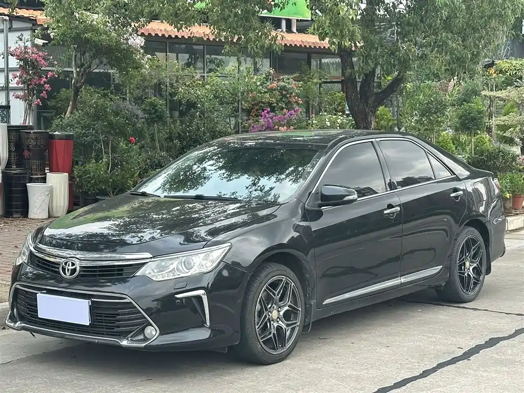 Toyota Camry 2016