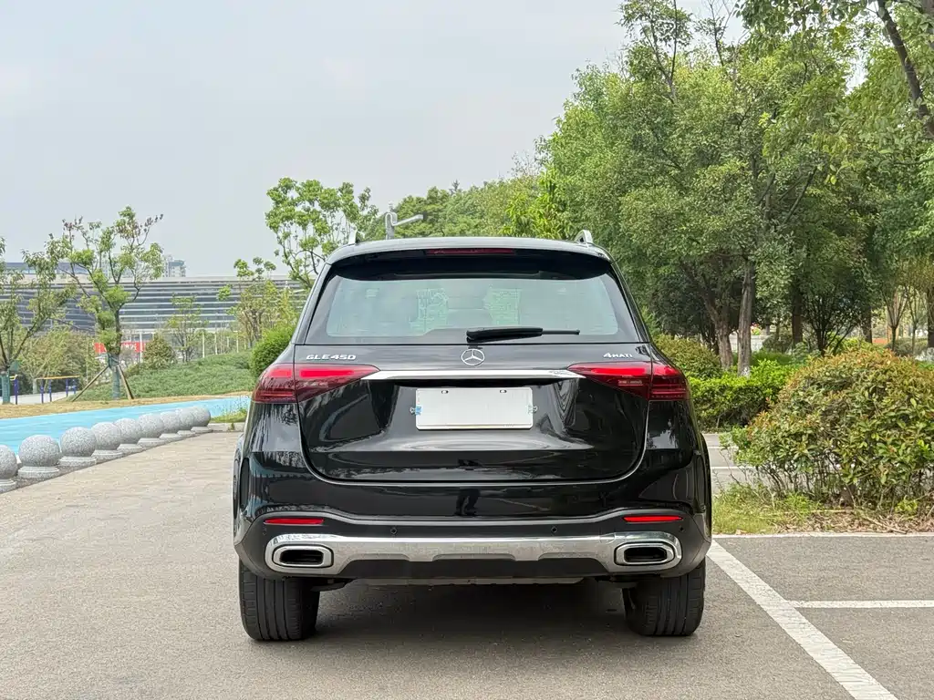 Mercedes-Benz GLE (Import) — миниатюра 8