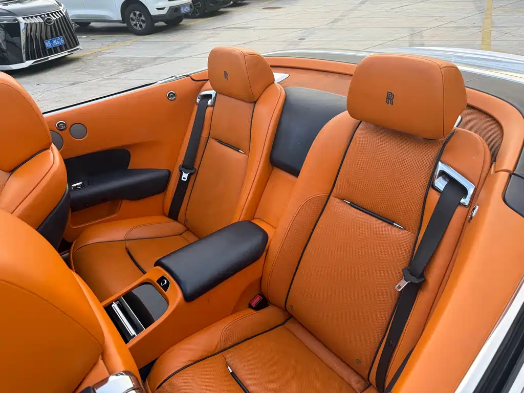 Rolls-Royce Dawn — миниатюра 41