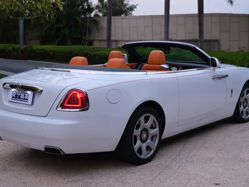 Rolls-Royce Dawn — миниатюра 8