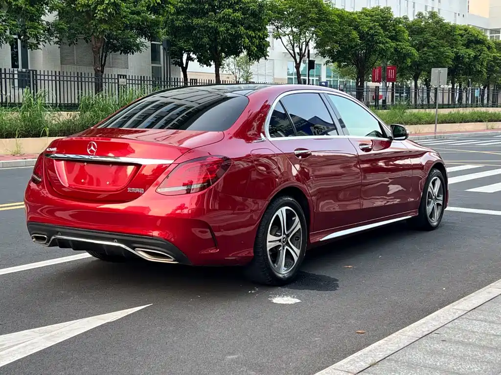 Mercedes-Benz C-Class — миниатюра 2