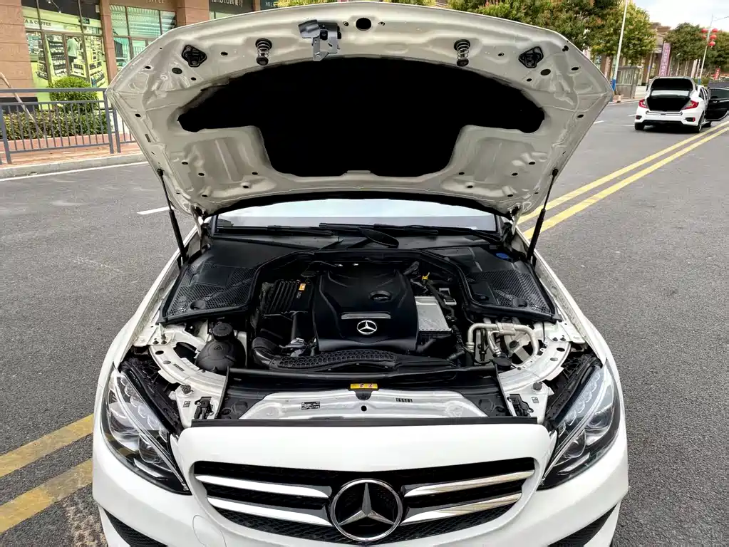 MERCEDES-BENZ C CLASS