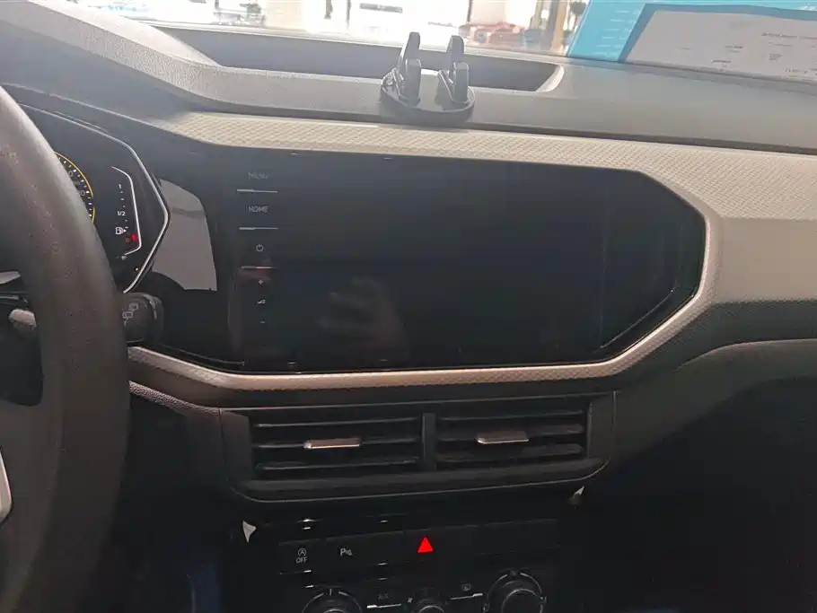 VOLKSWAGEN EXPLORING THE SHADOW