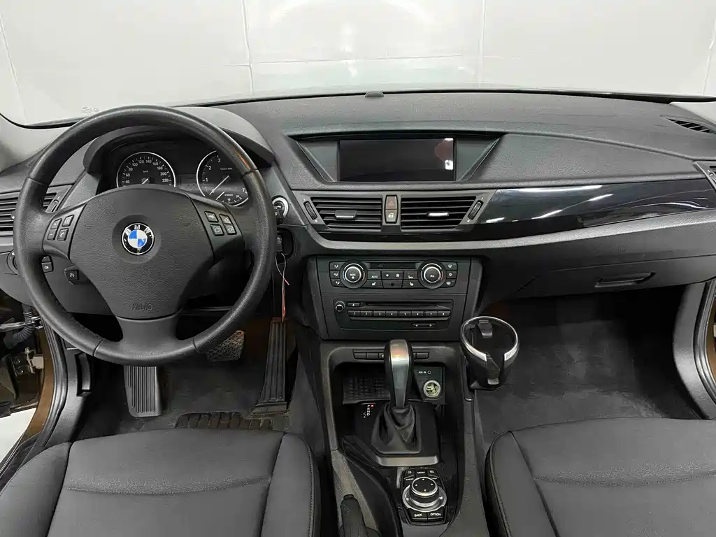 BMW X1 (Import) — миниатюра 17