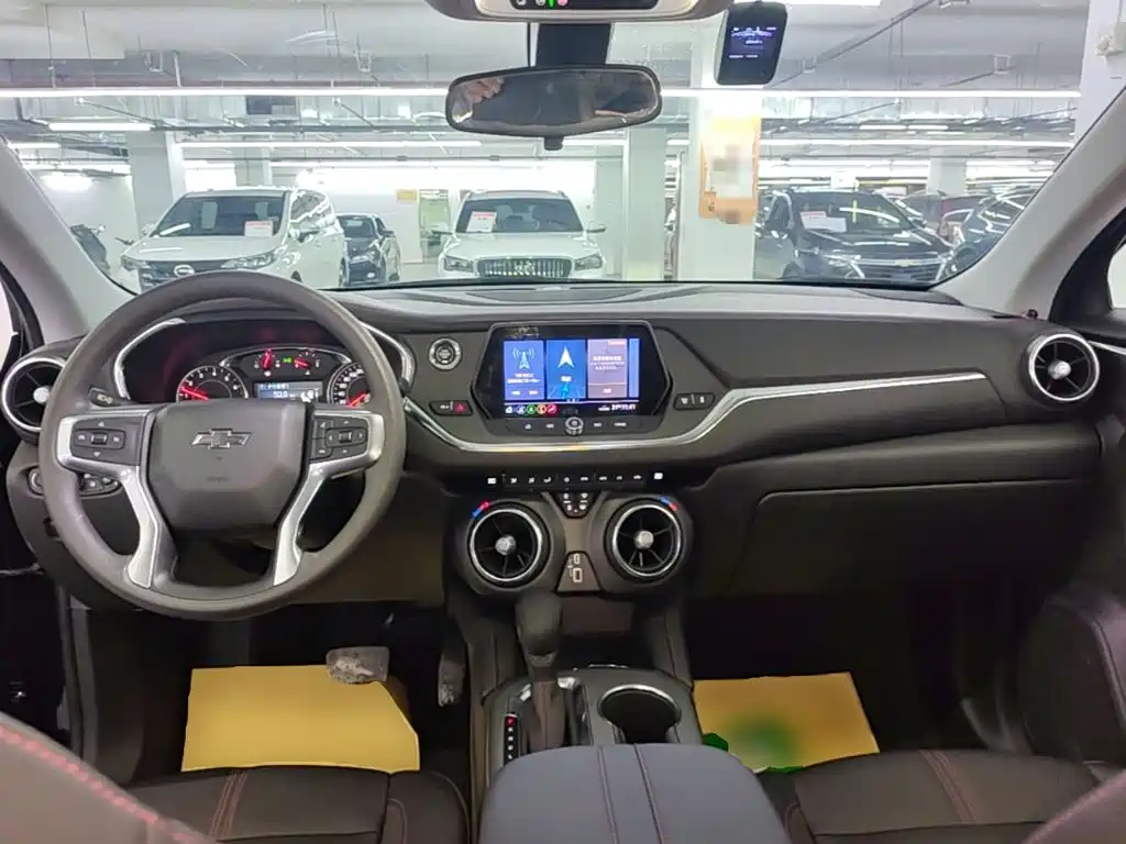 Chevrolet Blazer — миниатюра 10