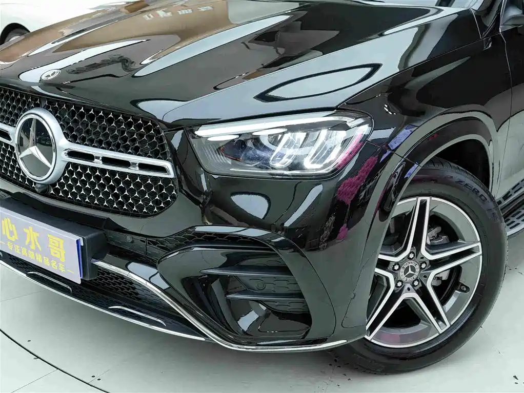 Mercedes-Benz GLE (Import) — миниатюра 19