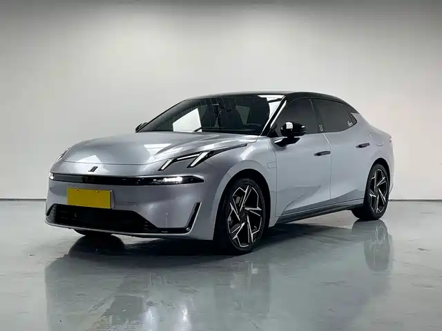 2025 Lynk & Co 07