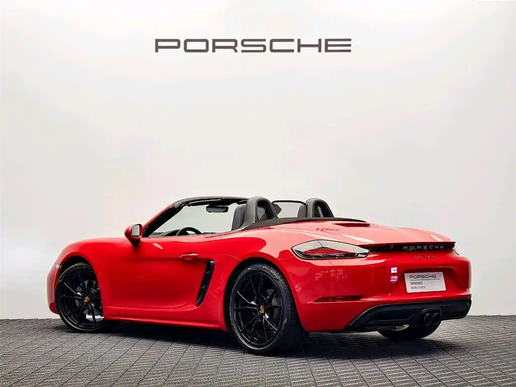 PORSCHE 718