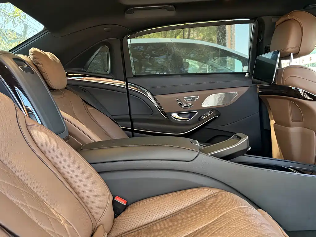 Mercedes-Benz S-Class — миниатюра 17