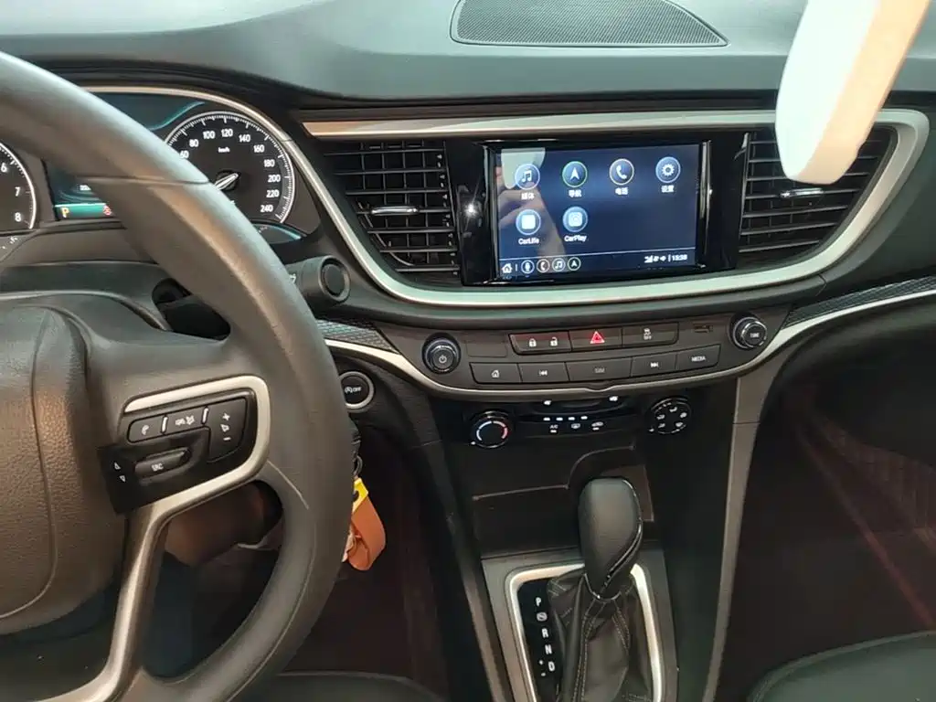 Buick Excelle — миниатюра 13