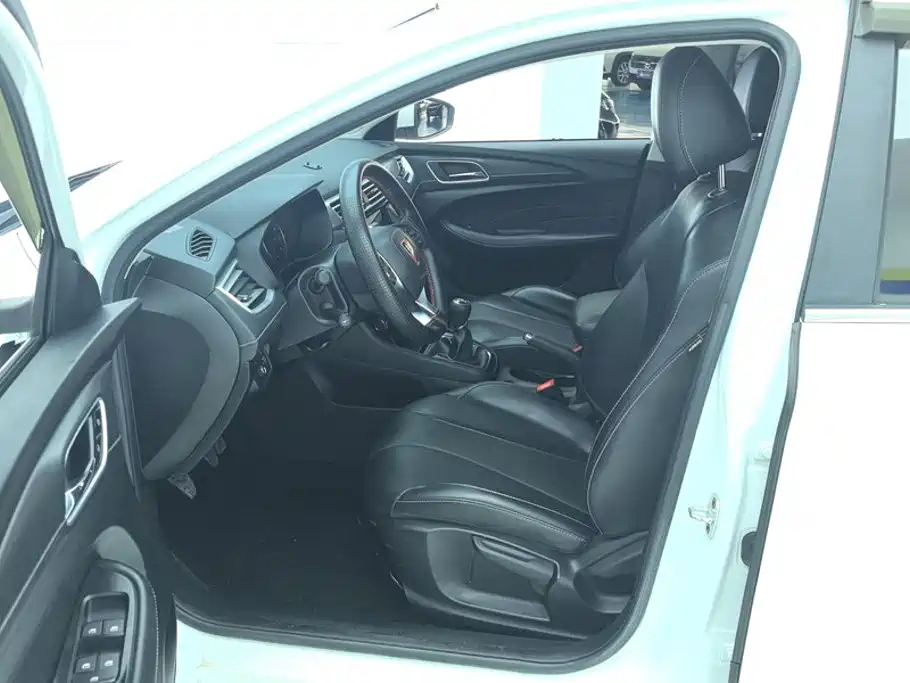 Roewe i5 — миниатюра 9