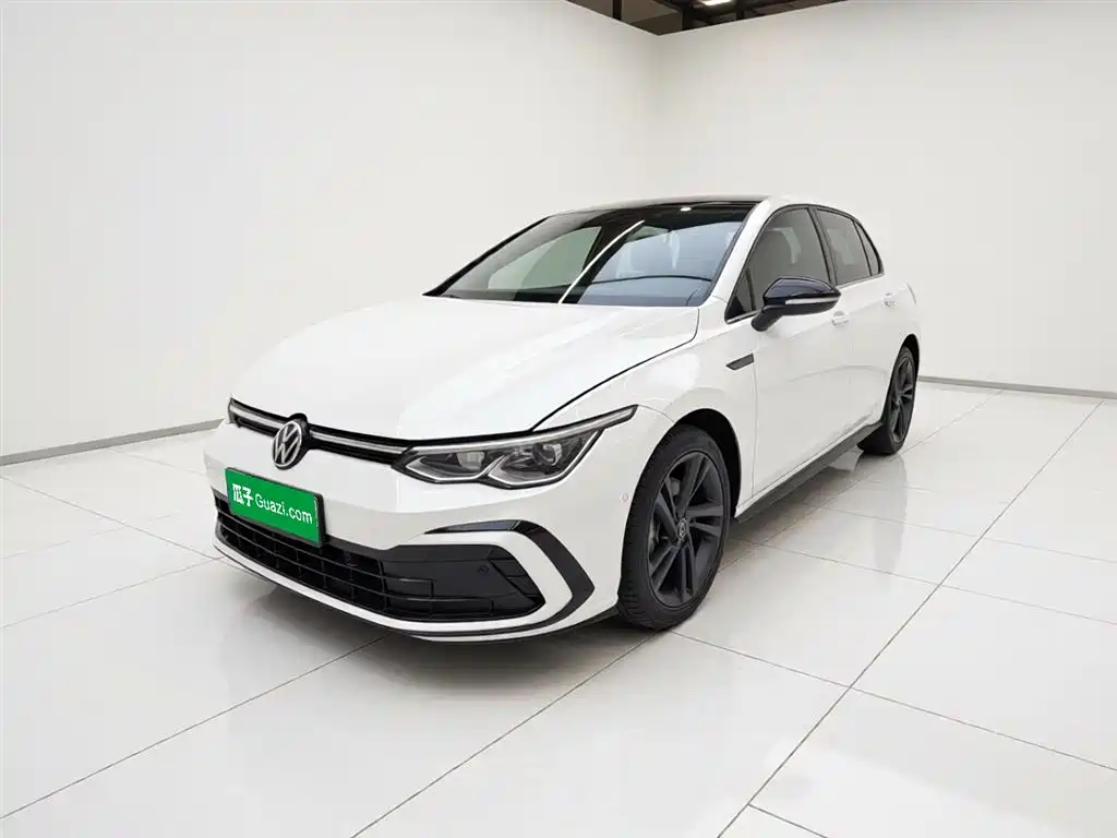 Volkswagen Golf 2021