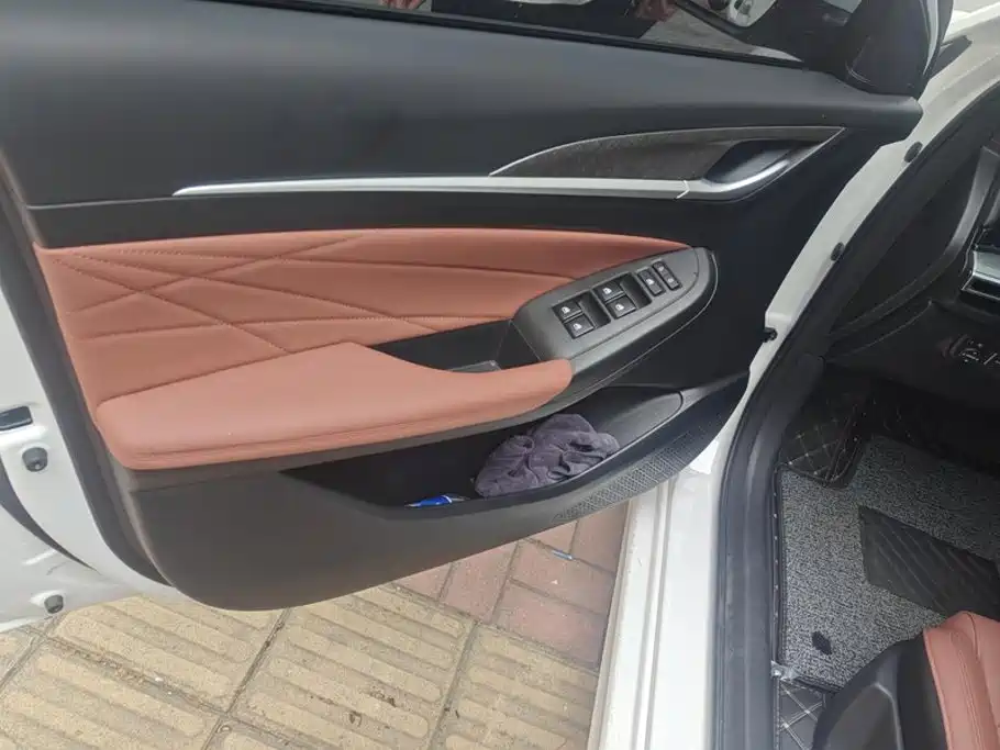 Changan Eado — миниатюра 7