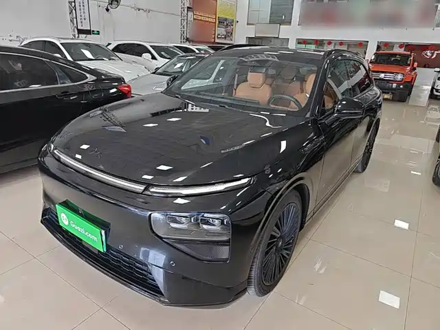XPeng G9