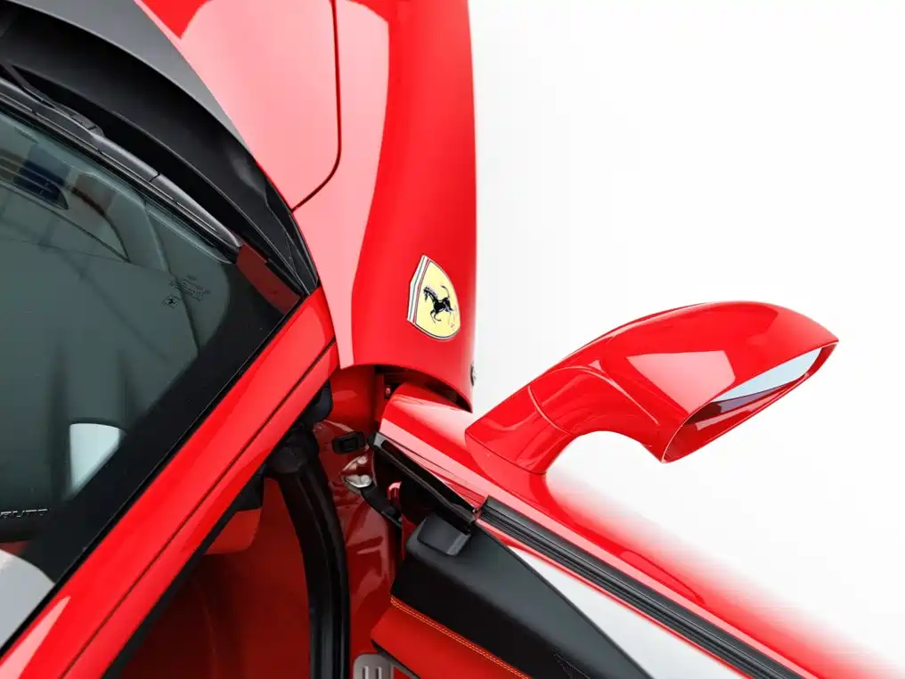Ferrari F8 — миниатюра 6