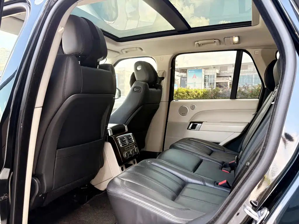 Land Rover Range Rover — миниатюра 5