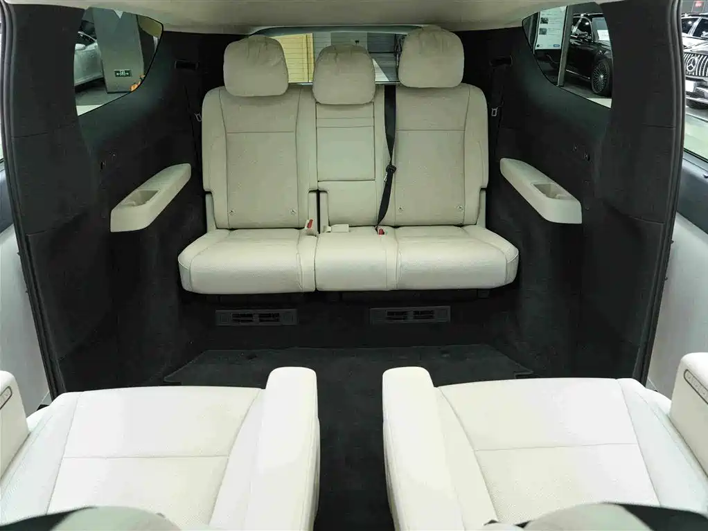 Li Auto Li MEGA — миниатюра 17