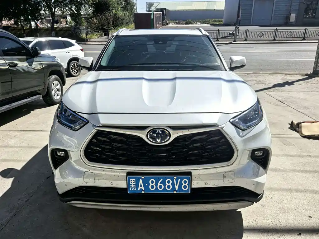 Toyota Highlander — миниатюра 2