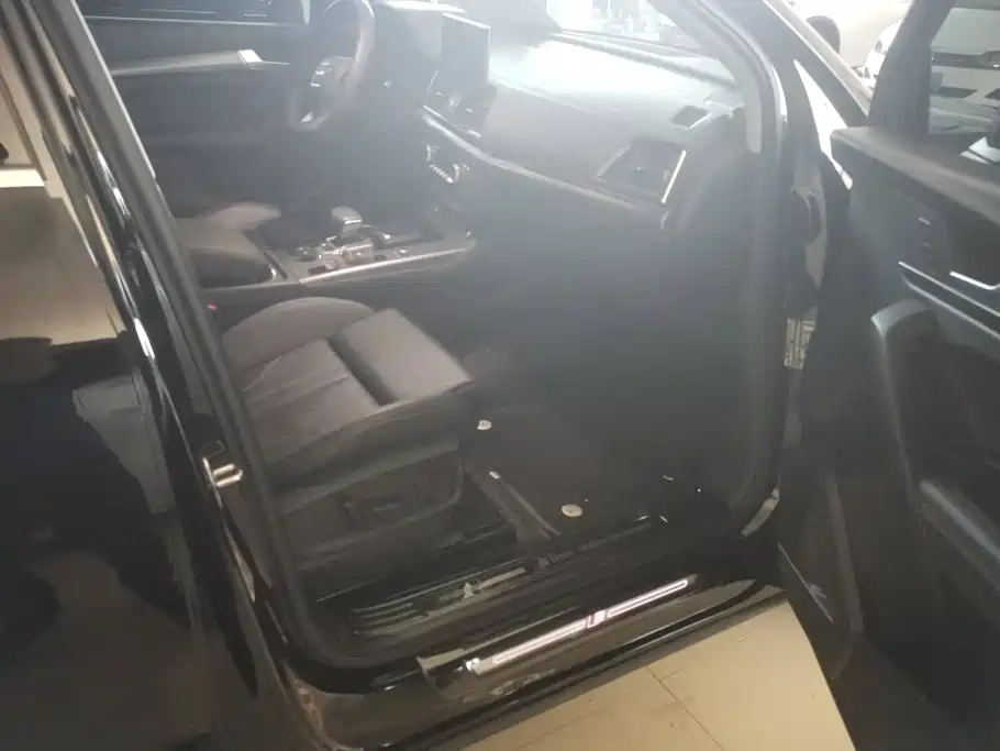 Audi Q5L — миниатюра 8