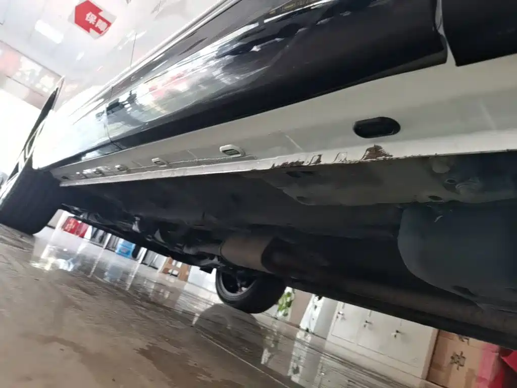 Roewe RX5 MAX — миниатюра 21