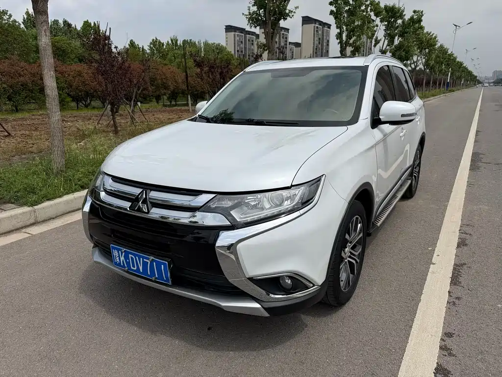 Mitsubishi Outlander 2018
