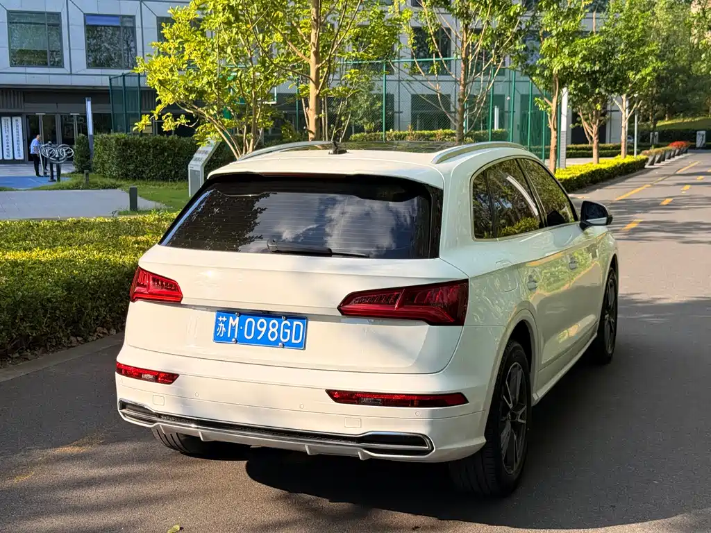 Audi Q5L — миниатюра 5