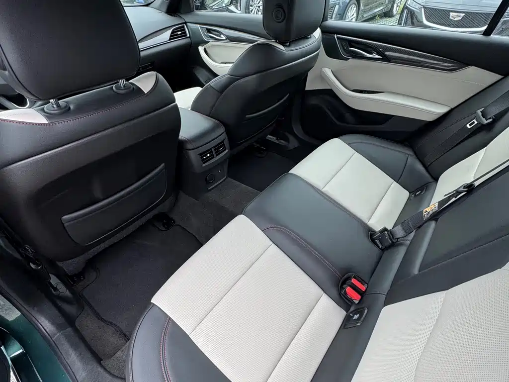 Cadillac CT5 — миниатюра 18